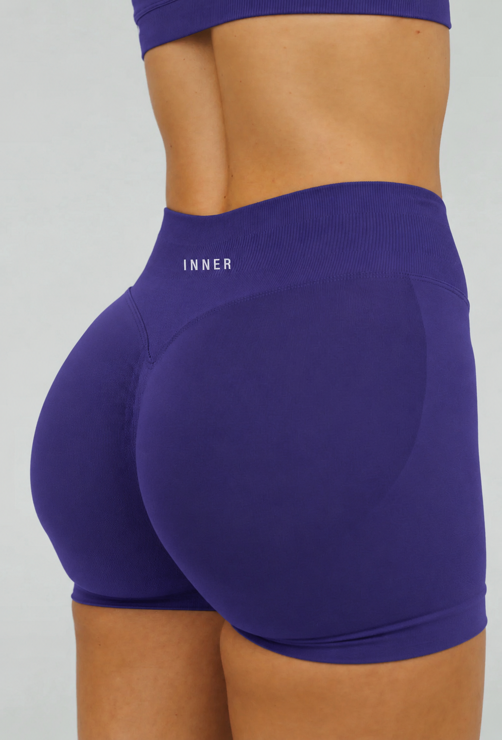 Form Short Indigo